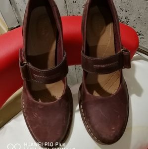 Clarks Women's Brown Flats